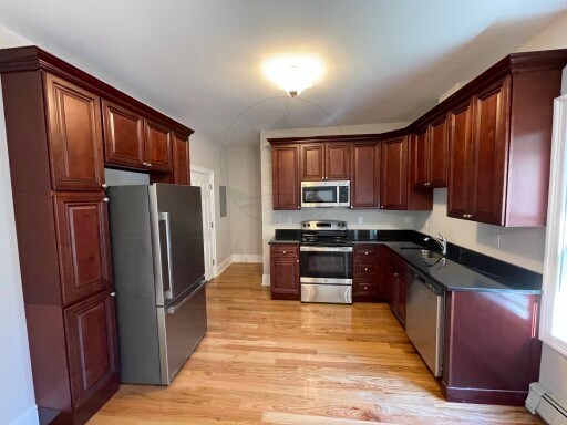459 Medford St in Somerville, MA - Building Photo