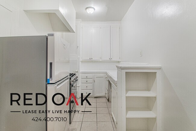 739 Normandie Ave in Los Angeles, CA - Building Photo - Building Photo