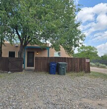 1715 Siri Dharma Ct, Unit D in Santa Fe, NM - Building Photo - Building Photo