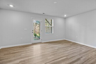 3031 Castle Loch Ln in Durham, NC - Building Photo - Building Photo