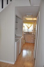 532 Tyrella Ave in Mountain View, CA - Building Photo - Building Photo