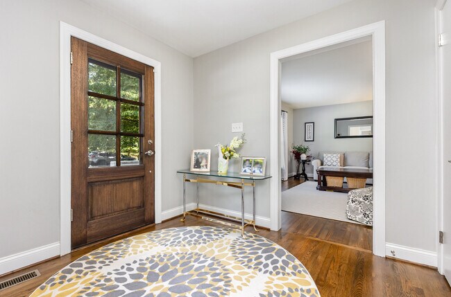 4901 Stonehill Dr in Raleigh, NC - Building Photo - Building Photo