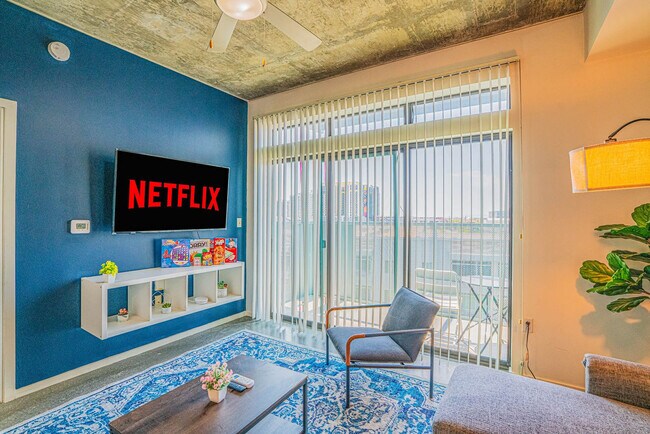 913 N 3rd St in Phoenix, AZ - Foto de edificio - Building Photo