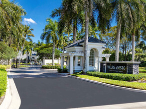Villas D'Este in Delray Beach, FL - Foto de edificio - Building Photo