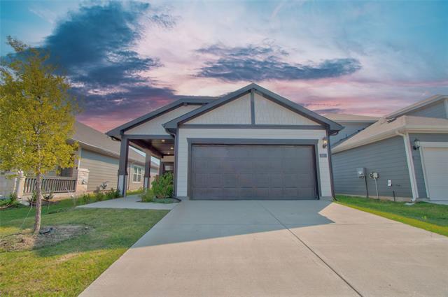 2021 Pine Stone Ln in Heartland, TX - Building Photo