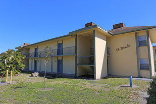 El Dorado Apartamentos