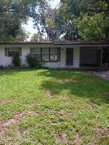 2123 Corot Ct in Jacksonville, FL - Building Photo