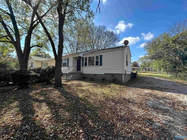 803 Fairway Dr NW in Huntsville, AL - Building Photo - Building Photo