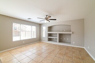 11809 W Belmont Dr in Avondale, AZ - Foto de edificio - Building Photo