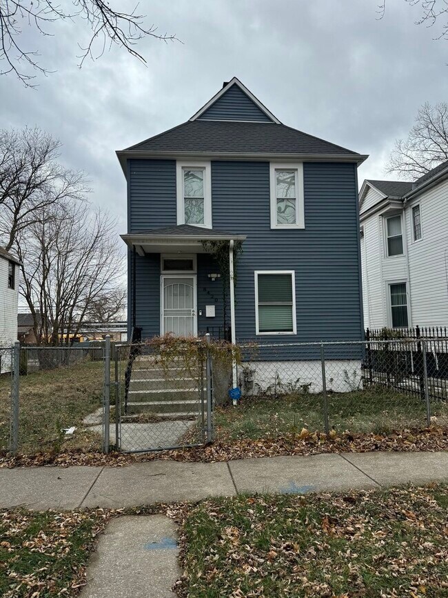 property at 8420 S Kerfoot Ave