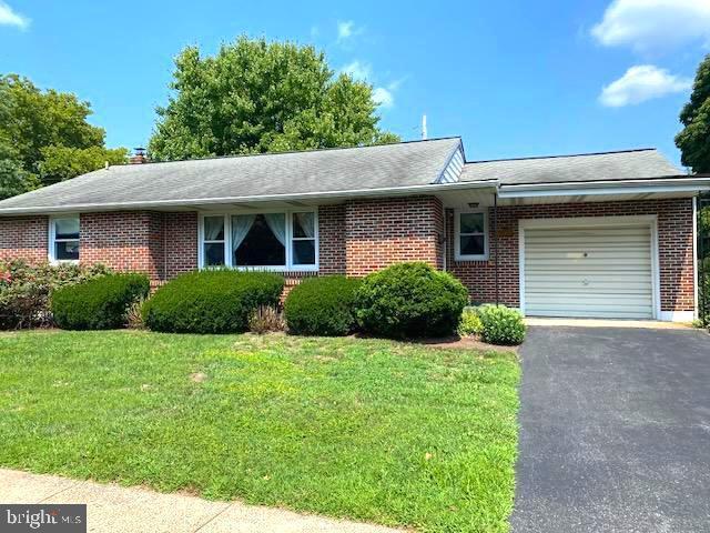 property at 1519 Cherry Ln