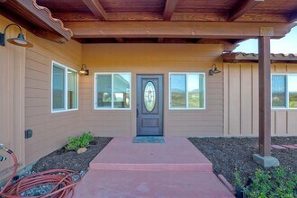 29433 Cole Grade Rd in Valley Center, CA - Building Photo - Building Photo