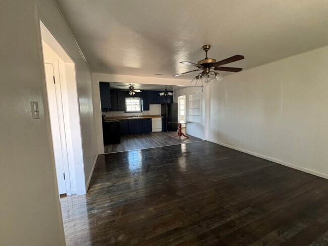 1509 S Main Ave in Monahans, TX - Building Photo - Building Photo