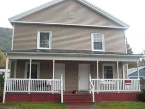 47-49 King St in Warrensburg, NY - Building Photo