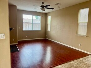 338 Blue Sky Dr in Lathrop, CA - Building Photo - Building Photo