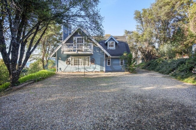 property at 44606 Silver Spur Trail