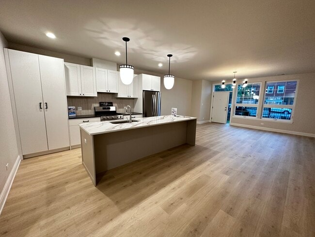 4315 S Indiana Ave in Chicago, IL - Building Photo - Building Photo