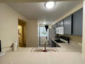 4250 S Mobile Cir in Aurora, CO - Building Photo - Building Photo