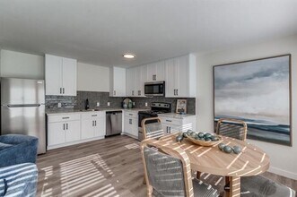 5917 Gaston Ave in Dallas, TX - Building Photo - Building Photo