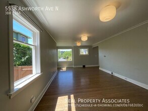 5538 Ashworth Ave N in Seattle, WA - Building Photo - Building Photo
