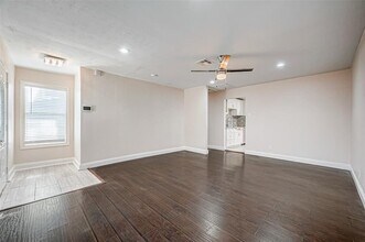 3930 Daphne St in Houston, TX - Building Photo - Building Photo