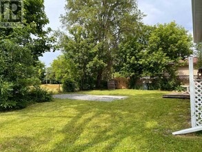 409 Bleecker Ave in Belleville, ON - Building Photo - Building Photo