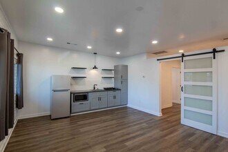 2494 Beverly Dr in Redding, CA - Building Photo - Building Photo