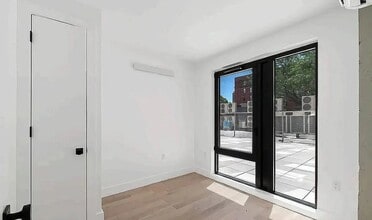 60 W 125th St in New York, NY - Building Photo - Building Photo