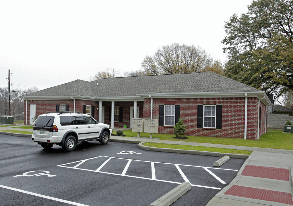 1347 Ferguson Rd in Memphis, TN - Building Photo