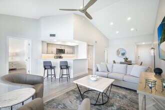 4130 Bayhead Dr in Bonita Springs, FL - Building Photo - Building Photo