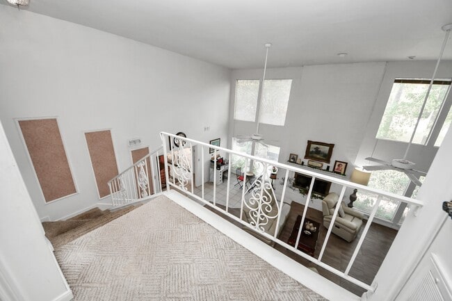 property at 17 Winged Foot Dr