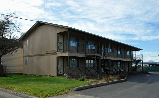 Singleton Apartments in Albany, OR - Building Photo - Building Photo