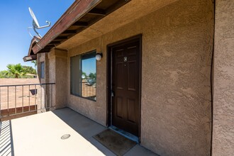 1021 W Perdew Ave-Unit -1021 Perdew Ave Apt C in Ridgecrest, CA - Building Photo - Building Photo