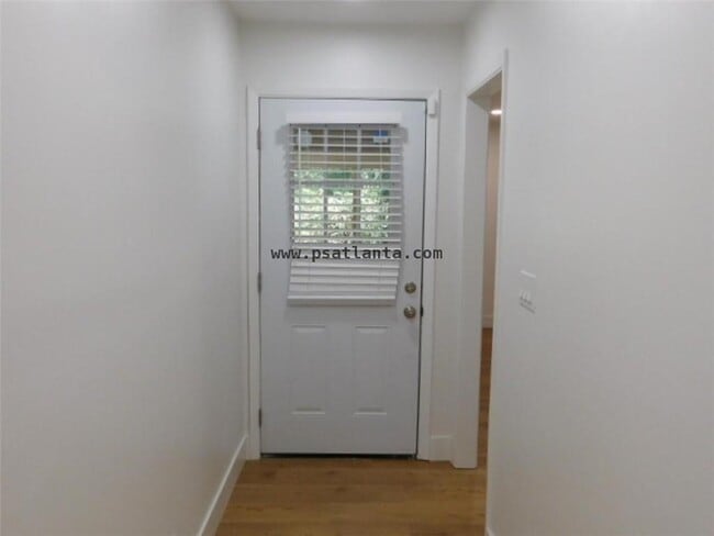 2789 Narron Ct SW in Atlanta, GA - Building Photo - Building Photo