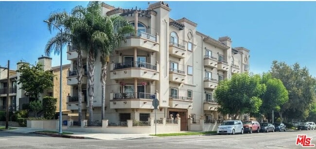 property at 11578 Iowa Ave