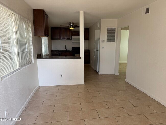 1319 W Vogel Ave-Unit -3 in Phoenix, AZ - Building Photo - Building Photo