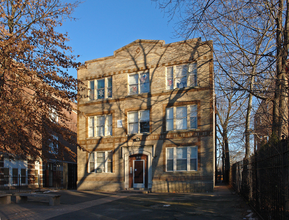 The Hartford Communities IV- Vine in Hartford, CT - Building Photo