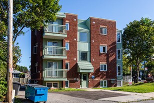 1137 Merivale Rd Apartments