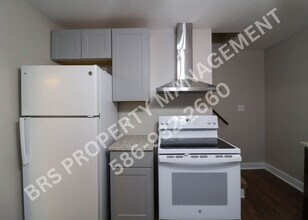 3240 Melvin Ave in Rochester Hills, MI - Building Photo - Building Photo