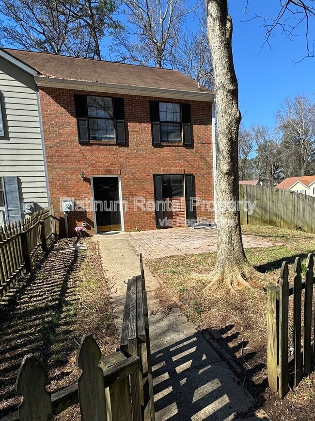 property at 2004 Pat Mell Pl SE