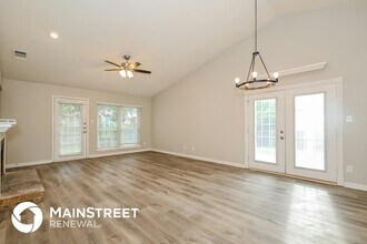 209 Wilshire Dr in Glenn Heights, TX - Foto de edificio - Building Photo