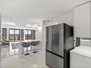 8877 Collins Ave in Surfside, FL - Building Photo - Building Photo