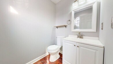 2002 Jasper Ln in Hilliard, OH - Building Photo - Building Photo