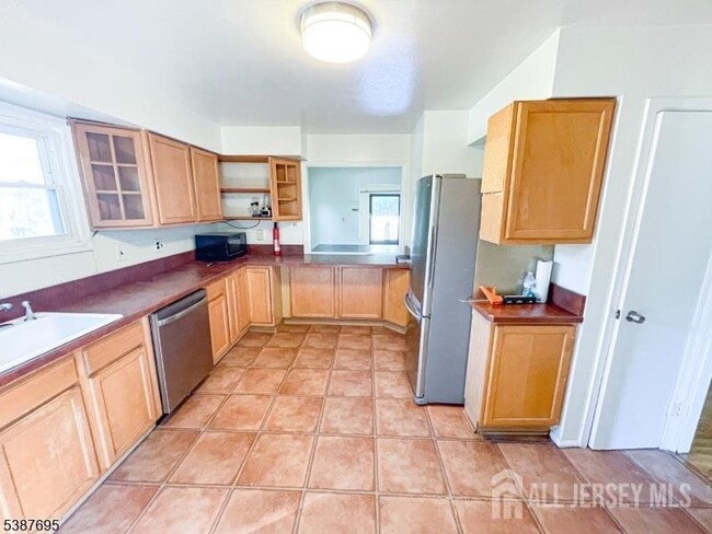 20 Phelps Ave in New Brunswick, NJ - Building Photo - Building Photo