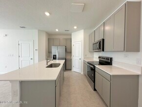 3644 Athenian Wy in Middleburg, FL - Building Photo - Building Photo