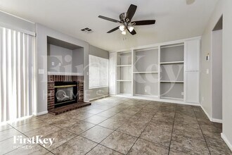 8717 Blooming Sand Ave in Las Vegas, NV - Building Photo - Building Photo