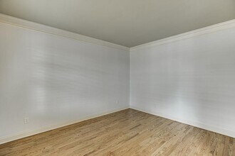 4537 Grandview Pkwy in Flowery Branch, GA - Foto de edificio - Building Photo