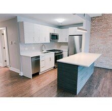 2952 N Halsted St, Unit 3 in Chicago, IL - Foto de edificio - Building Photo