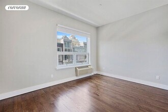 15 Roebling St in Brooklyn, NY - Building Photo - Building Photo