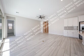 4815 W Capistrano Ave in Phoenix, AZ - Building Photo - Building Photo